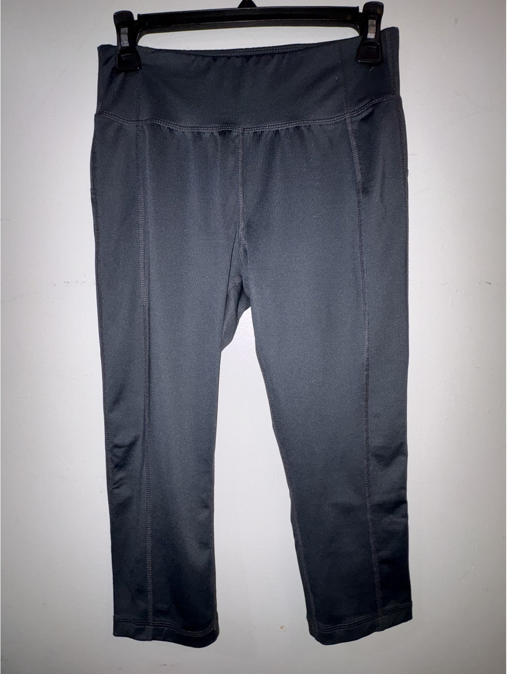 Danskin Women's Black Fitted Capri Leggings XS